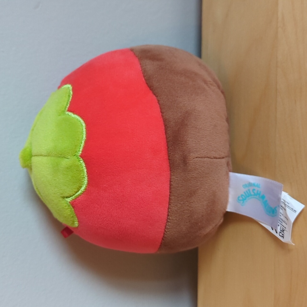 Squishmallows 5" Scarlet the Chocolate Strawberry EUC - Picture 2 of 9